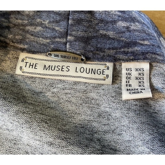 NEW The Muses Lounge Printed Tie Waist Cardigan Sweater Size 2XS Women’s Blue - Picture 3 of 7